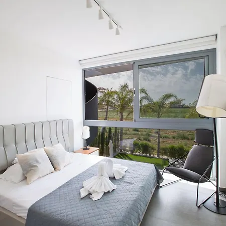 Haus In Mit Grossem Patio By Interhome Hébergement de vacances *