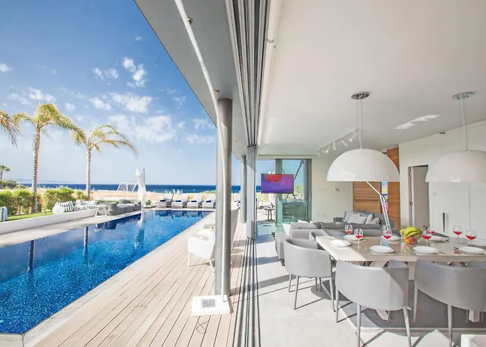 Ferienhaus Haus In Mit Grossem Patio By Interhome *