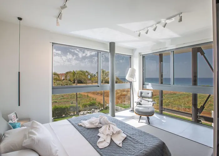 Haus In Mit Grossem Patio By Interhome * Paralimni